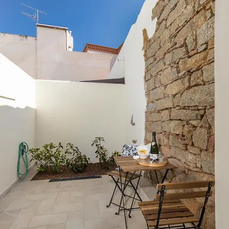 Ausentu 3*